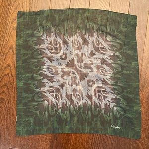 Sheer scarf gray and green